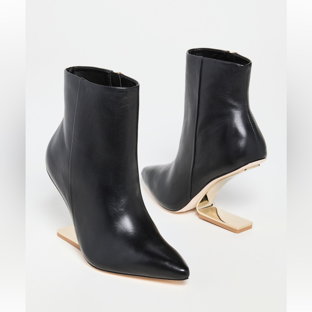 NWT Cult Gaia Black Boots